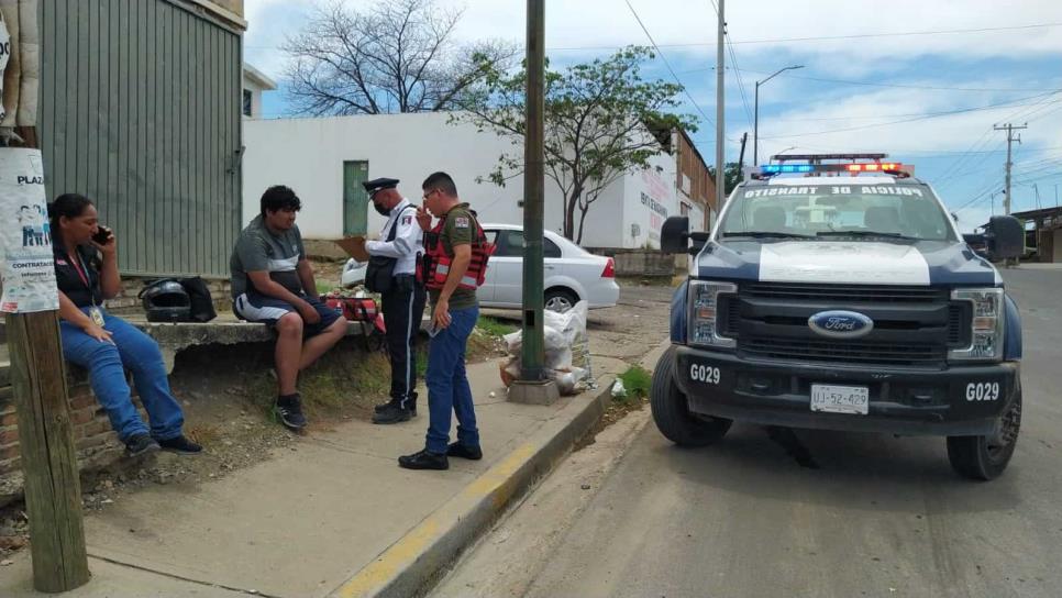 Pareja lesionada tras caer de motocicleta en la Buenos Aires, Culiacán