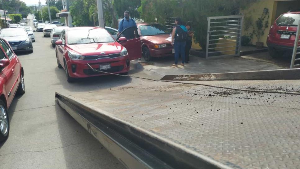 Disparan de carro a carro contra pareja en El Vallado, Culiacán