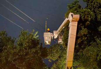 Restablecen servicio de energía eléctrica que fue afectado anoche por lluvias en Culiacán