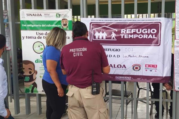 Habilitan y colocan lona de refugio temporal en el Cobaes 02 de Los Mochis