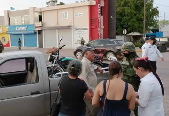 Patrulla del ejército se pasa un alto y provoca lesiones en motociclista