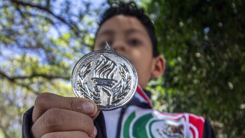 Mexicano hace historia en el mundial escolar de ajedrez