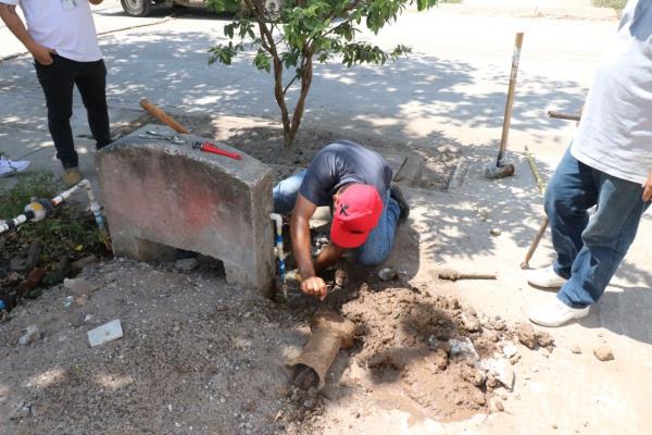 Llega Jumapam con las «tijeras» a Pradera Dorada; cortan el agua a decenas de vecinos
