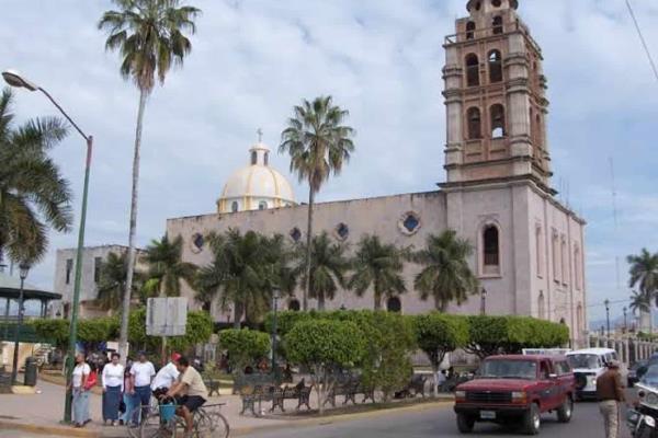 «Se nos van a fregar todos los aparatos»: reportan apagones en Escuinapa y El Rosario