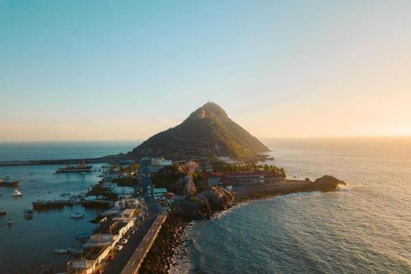 «Los atractivos son caros», mazatlecos lamentan no poder vacacionar en su puerto