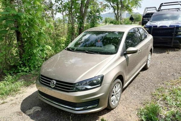 Recuperan en San Ignacio vehículo robado en Culiacán