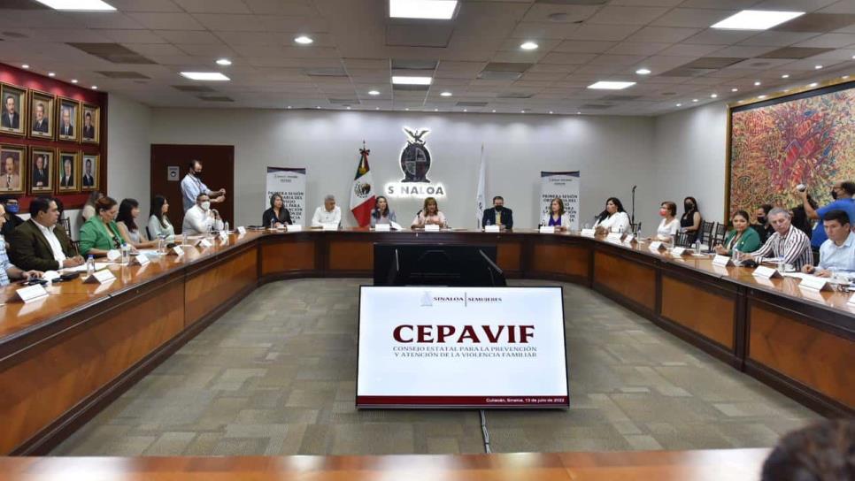 SeMujeres y CEPAVIF presentan programa para atender la violencia familiar