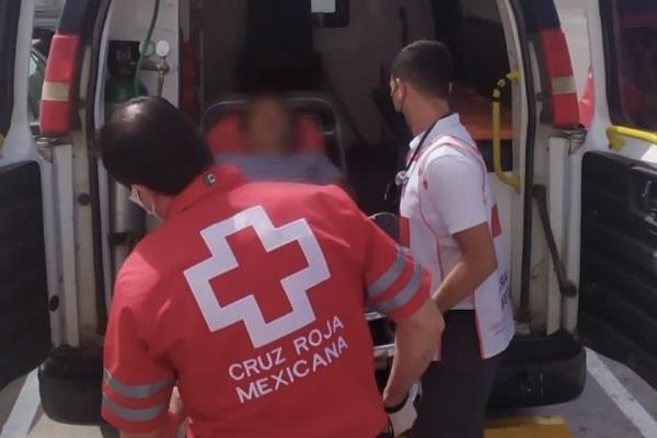 Dos hombres lesionados tras caer de seis metros de altura en Los Mochis