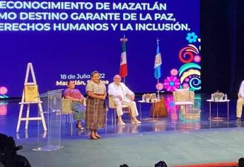 Alcalde de Mazatlán no quiso informar sobre costo de visita de Rigoberta Menchú