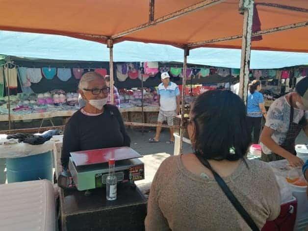 Supervisa Inspección de Ahome que tianguis no relajen medidas anticovid