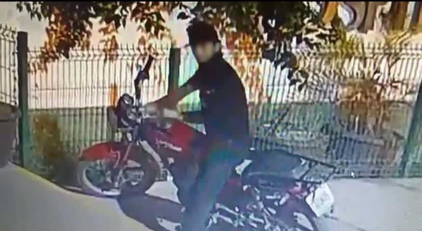 Paramédico atiende a un hombre en el IMSS de Villa Unión y el paciente le roba su motocicleta