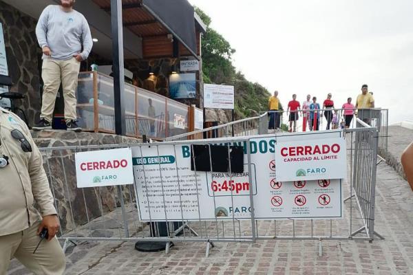 Denuncian que en El Faro Mazatlán no respetan horario de acceso
