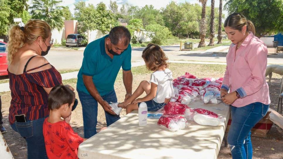 Bazar de Bienestar llega al fraccionamiento Valle de la Rosa con diversos servicios