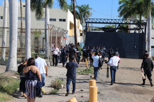 Reforzarán vigilancia en penales de Sinaloa con 100 nuevos custodios
