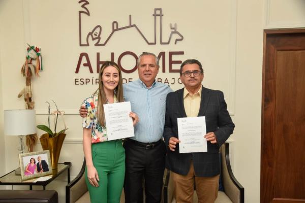 Cambios en Ahome, Sixto Rosas a Educación y Karen Félix a Juventud