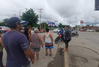 Vecinos de Mazatlán bloquean avenidas: tienen más de 14 horas sin energía eléctrica