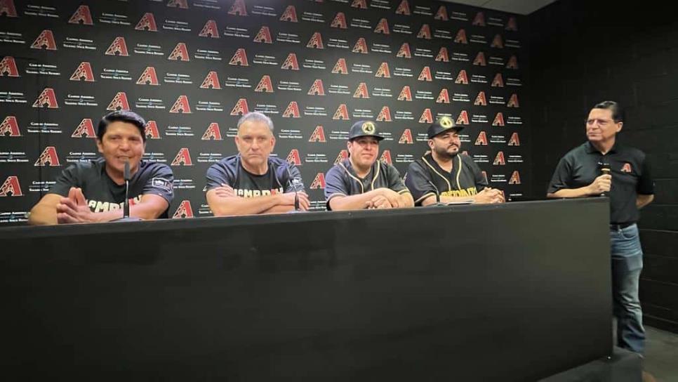 Todo listo para el LAMP day en la casa de los Diamondbacks