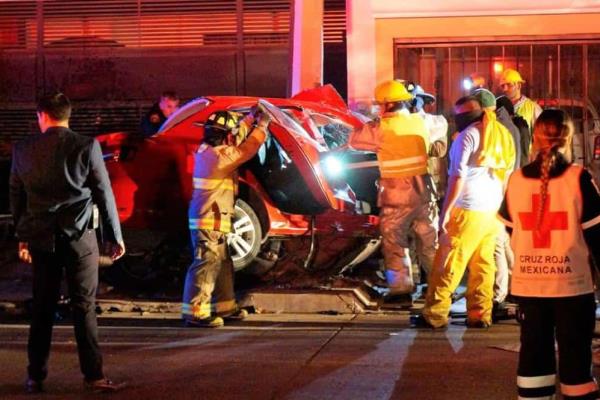 Andrés Ochoa pertenece a la tercera generación de una familia de bomberos