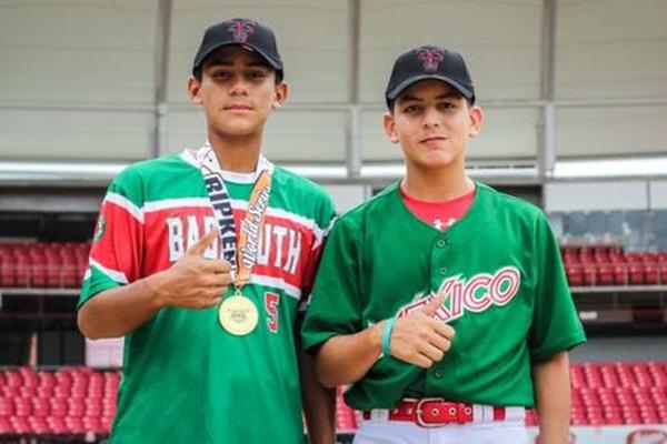 Peloteros sinaloenses Tolosa y Magaña sueñan con jugar en Venados de Mazatlán