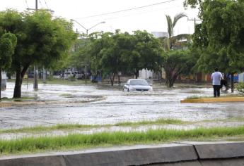 Advierte Protección Civil riesgos por tormenta de formación rápida