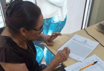 Con 76 años, Doña Eva inicia sus estudios en Psicología en la UAdeO