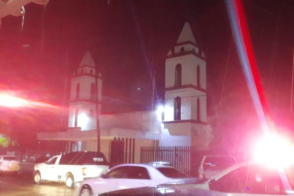 Sacerdote se broncoaspira mientras cenaba con una familia en Guasave y muere