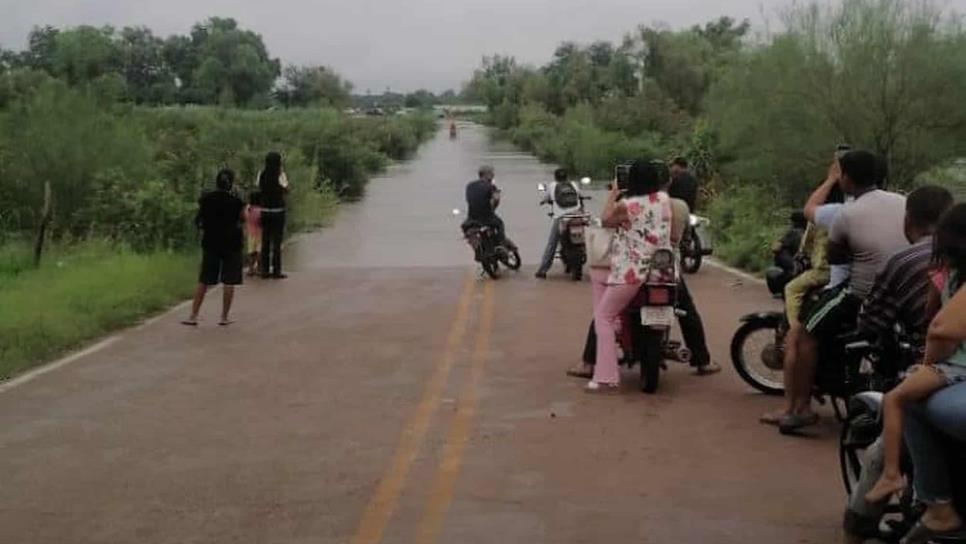 Lluvias dejan daños materiales en 5 comunidades de El Fuerte