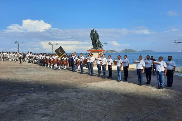 Más de 90 mil niños regresaron a clases este lunes en Mazatlán