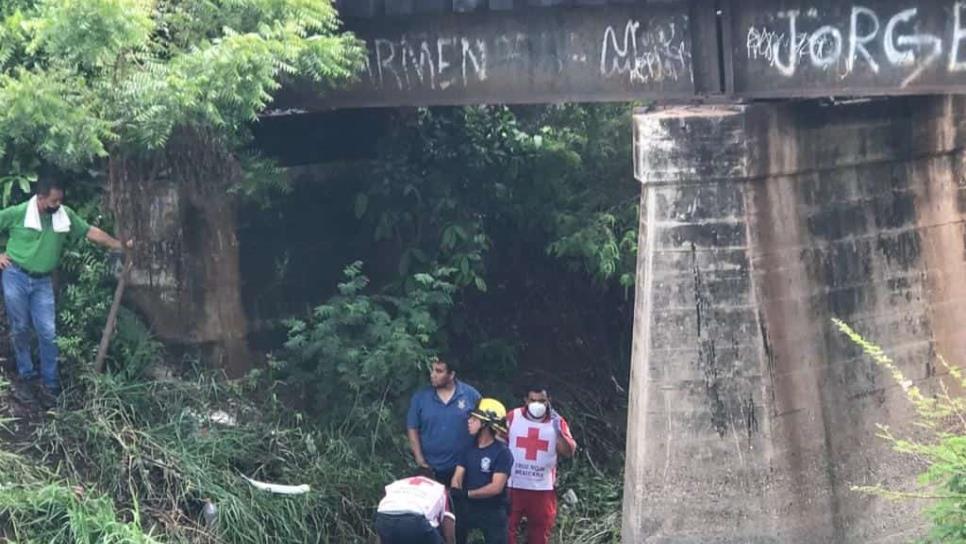 Estudiante de la UAS se lanza al vacío para evitar ser arrollado cuando caminaba por las vías del tren