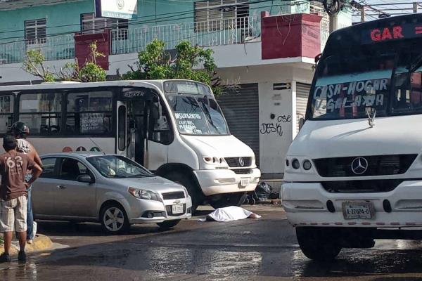 Muere hombre en silla de ruedas atropellado por camión en Mazatlán