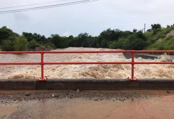 En alerta de nuevo el municipio de Sinaloa, sube el nivel de los arroyos; lluvia no cesa