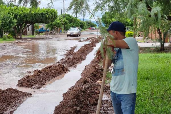 En zozobra vecinos del Poblado 5 por inundación; se sienten olvidados