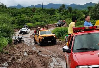 Por riesgo de un represo, evacuan a 8 familias de Los Ojitos, El Fuerte