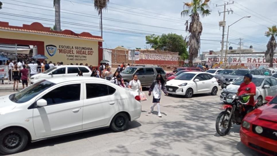 Se la juegan alumnos de la Miguel Hidalgo al cruzar por avenida sin semáforos