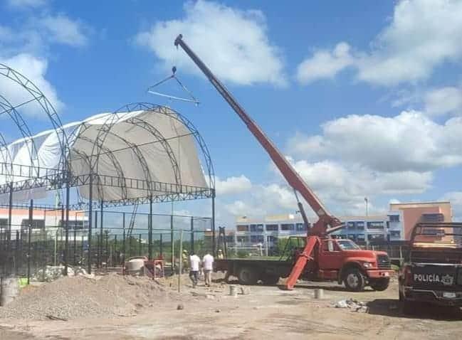 Trabajador resulta herido tras caer de un andamio en Mazatlán Trabajador resulta herido tras caer de un andamio en Mazatlán