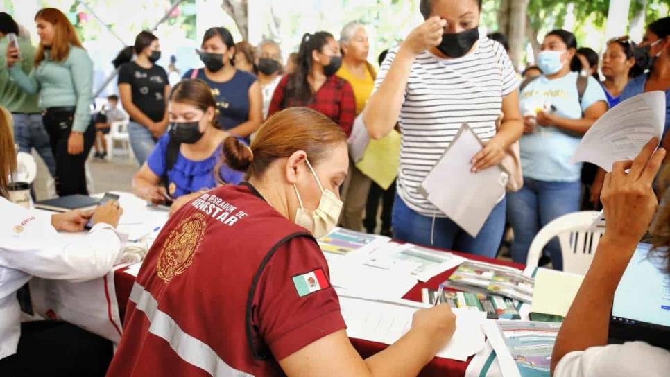 Programas para el Bienestar llega a Mochicahui, El Fuerte