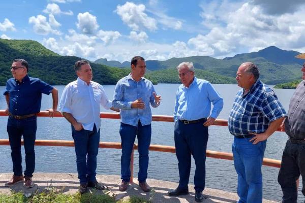 Gobernador de Sinaloa recorre y supervisa la presa Guillermo Blake «El Sabinal»