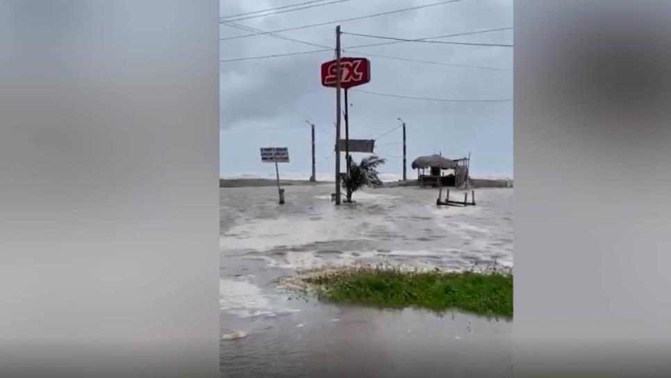 Huracán «Kay» provoca marejadas en las costas de Sinaloa