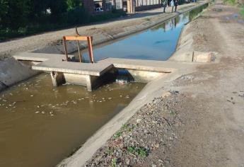 Se derrama fertilizante en canal de agua cruda de JAPAF