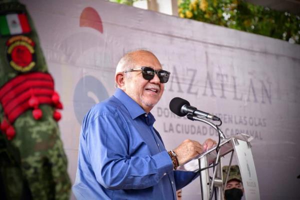 «Químico» Benítez señala que hay diputados «caníbales» en el Congreso local