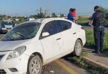 Un joven termina lesionado al volcar en Batamote