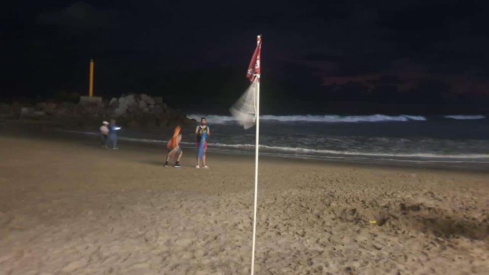 Encuentran sin vida a turista desaparecido en el mar, en Mazatlán