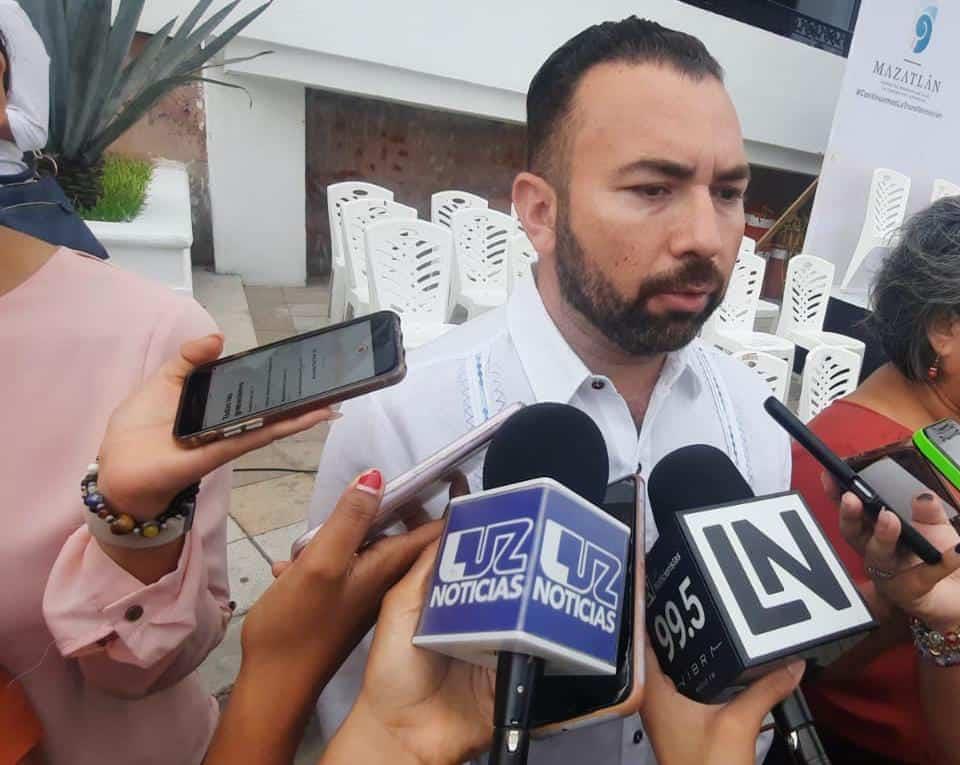 Director de Cultura de Mazatlán niega gastos excesivos Director de Cultura de Mazatlán niega gastos excesivos