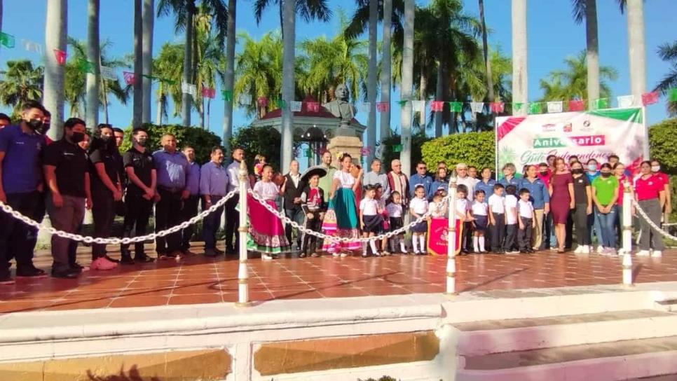 En El Fuerte, izan bandera a toda asta para conmemorar 16 de septiembre