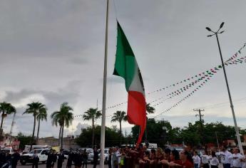 Bandera a media asta en Ahome, por víctimas de terremotos del 1985 y 2017