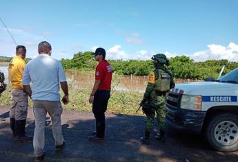 Se sale el río en La Concha, Escuinapa por lluvias torrenciales