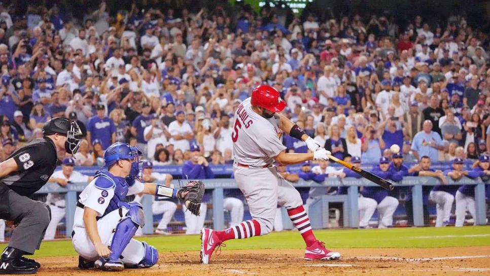 Albert Pujols corona un recorrido histórico con su jonrón 700 en la MLB