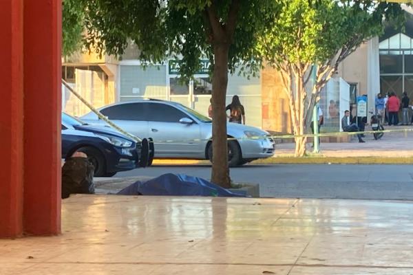 Muere vagabundo el palacio de Los Mochis