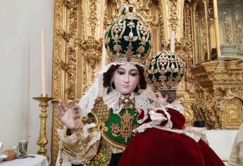 Al estilo español, diseñan manto que viste a la Virgen de El Rosario en su festejo