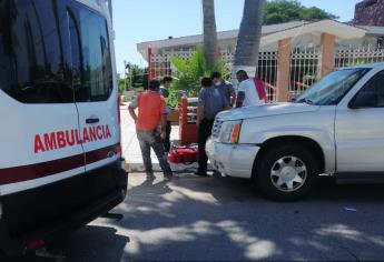 Motociclista embiste a ciclista y huye en Los Mochis